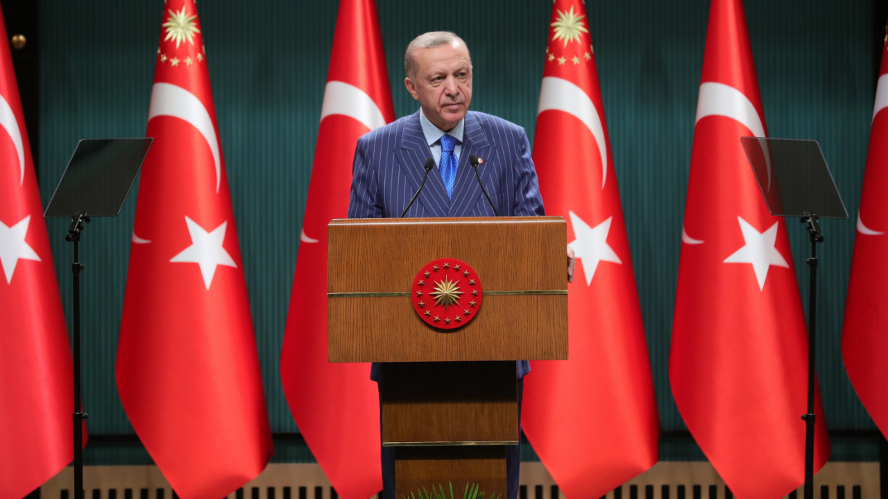 Cumhurbaşkanı Erdoğan'dan enflasyon mesajı! Vatandaşlara sunulacak konut paketlerini de açıkladı