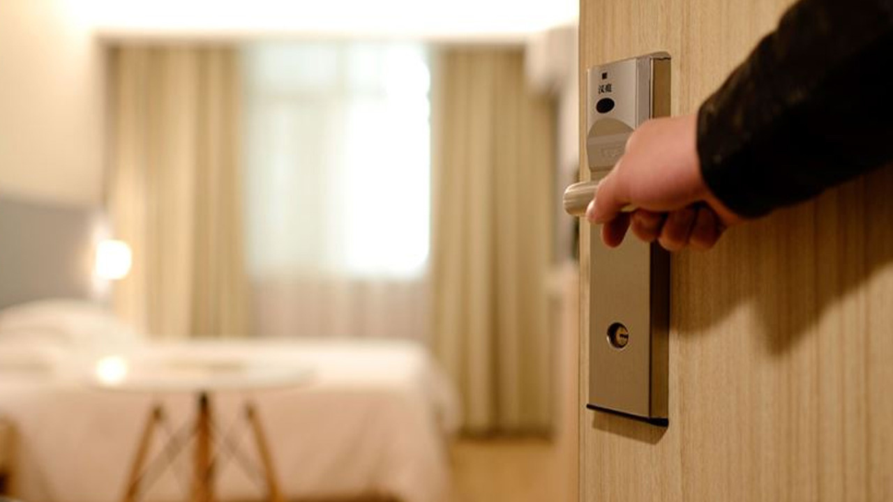 Fethiye'de otel odasında korku dolu anlar! Alman turist gözaltına alındı