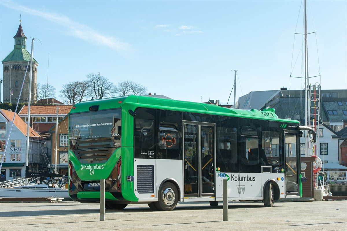 Türk mühendislerin geliştirdiği elektrikli sürücüsüz otobüs Norveç’te sefere çıktı