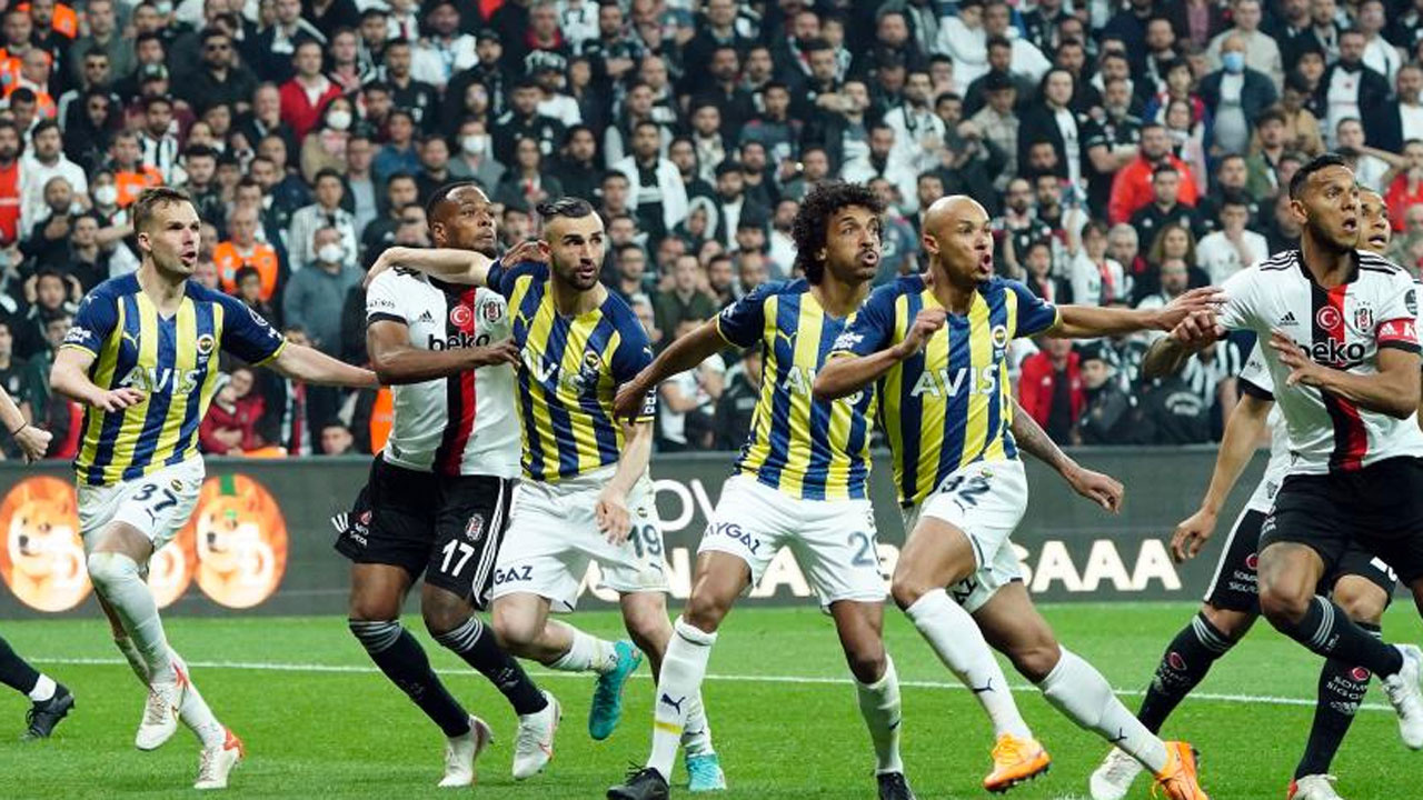 Fenerbahçe'de 5 futbolcunun bileti kesildi yeni sezon için üzeri çizildiler