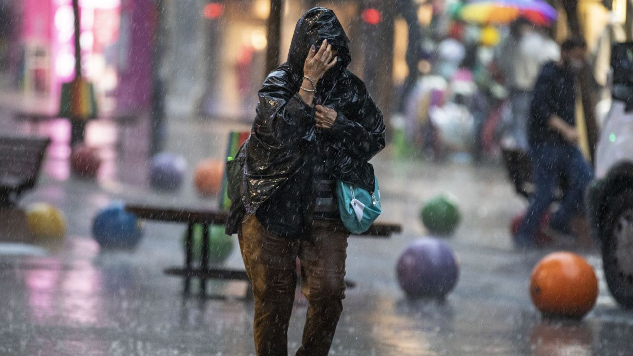 Hemen tedbir alın İstanbul'u vuracak Meteoroloji yağmur alarmı: Balıkesir, Kocaeli, Bursa...