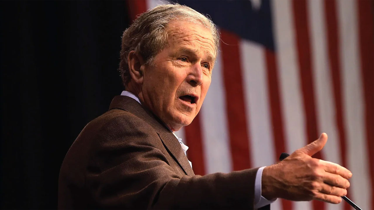 Eski ABD Başkanı Bush'un Irak'la ilgili dil sürçmesi gündem oldu Allah söyletti