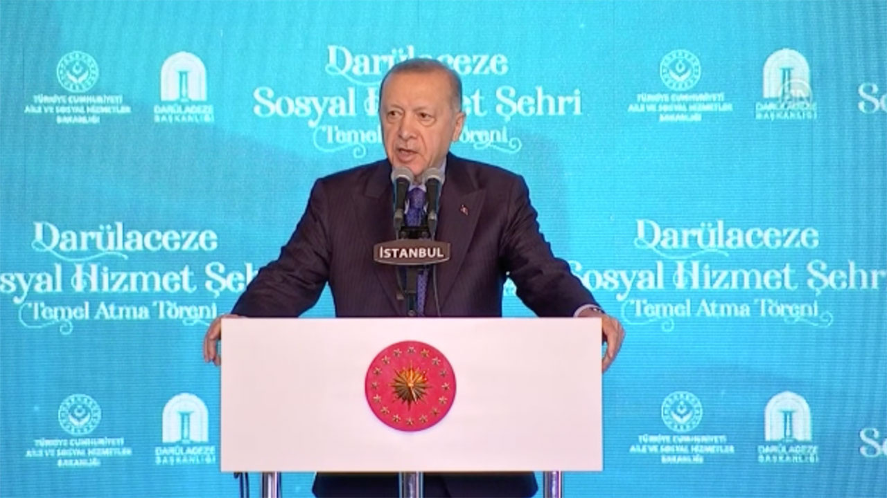 Cumhurbaşkanı Erdoğan: Şimdiki İstanbul Büyükşehir yönetiminin böyle bir hizmeti var mı?