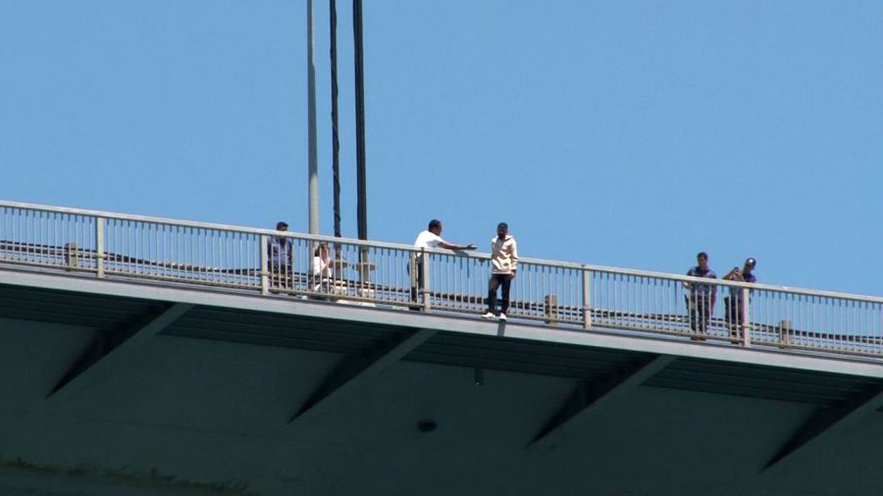 Fatih Sultan Mehmet Köprüsü'nde intihar girişimi