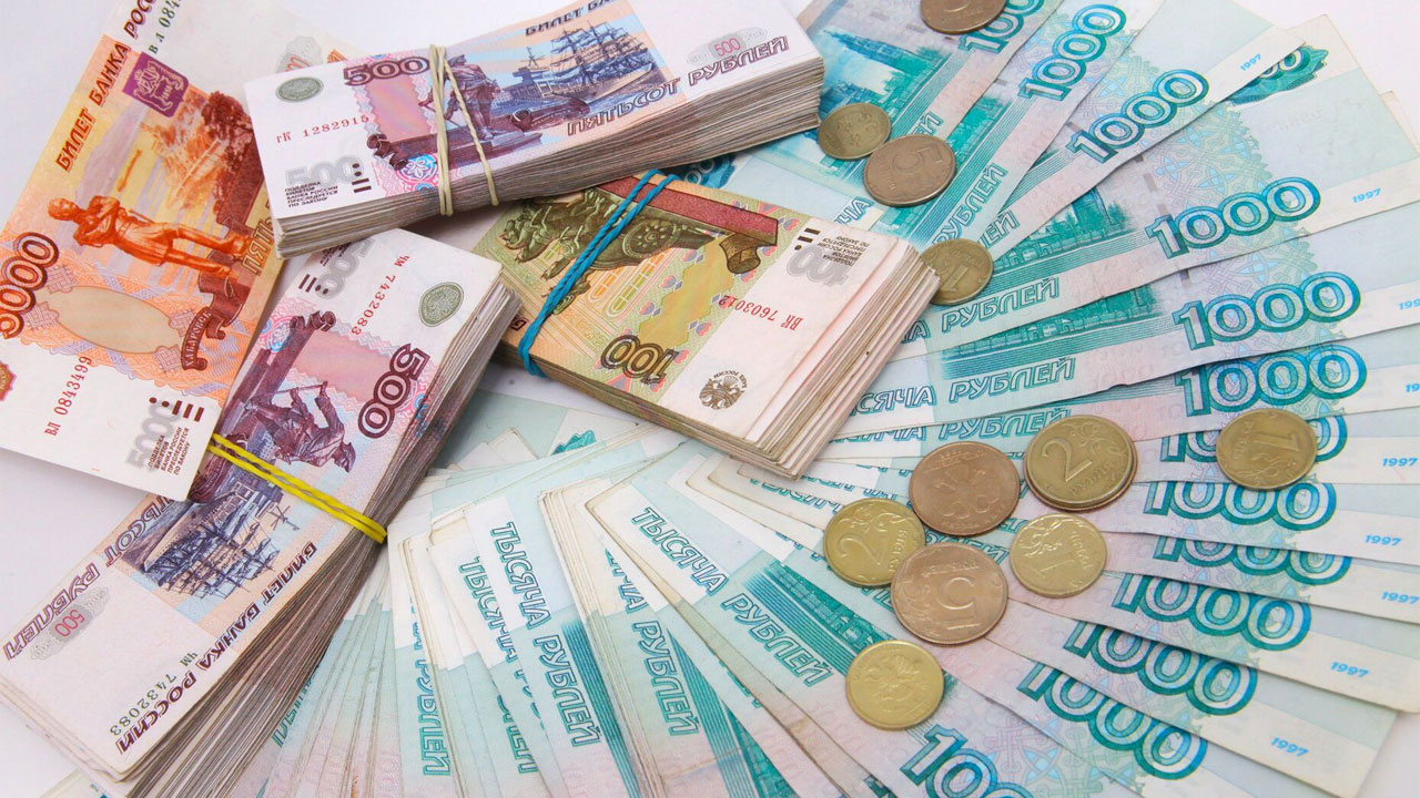 Rus para birimi ruble euro karşısında son 7 yılın en yüksek seviyesini gördü