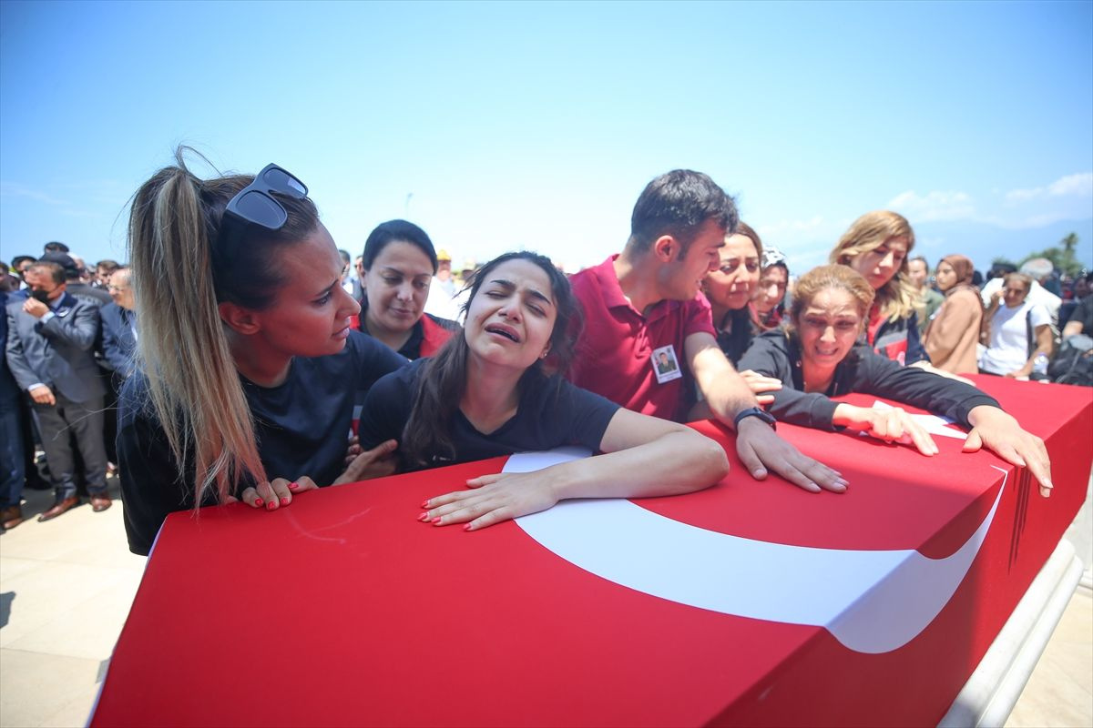 Türkiye şehitlerine ağlıyor! Annesi tabutuna sarılıp söyledi sözleri kahretti