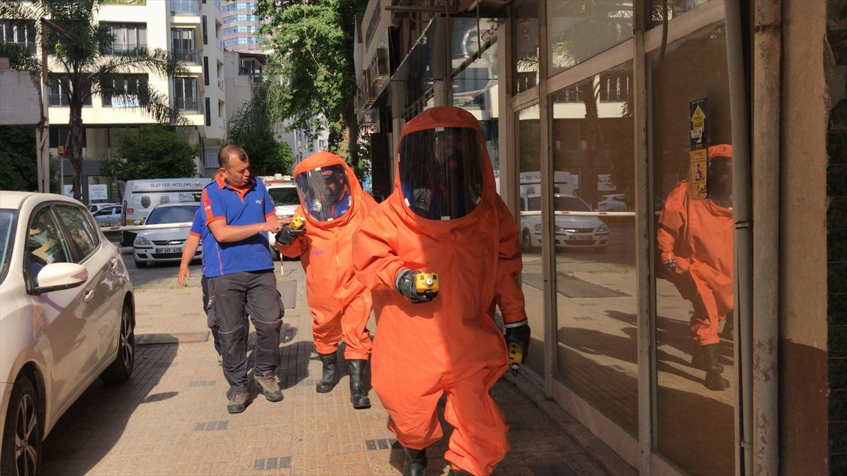 Adana'da jeofizik mühendisinin sır ölümü! Ekipler özel kıyafetle inceleme yaptı