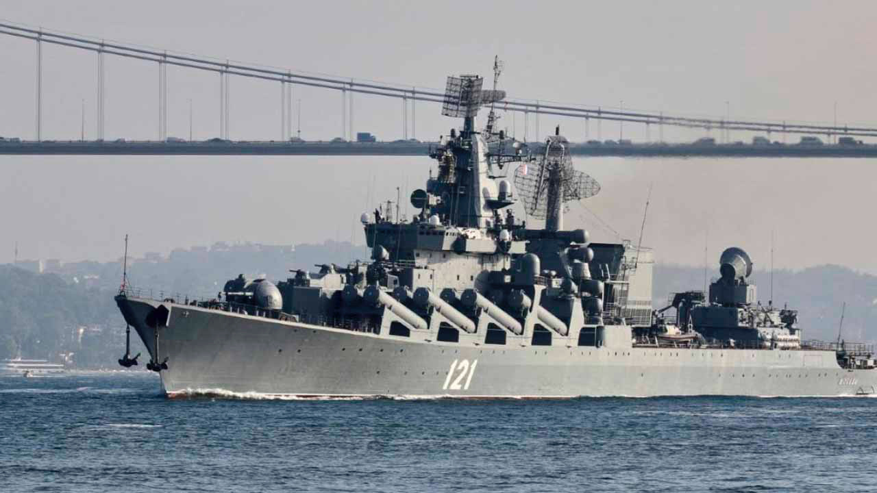 Rusya'nın batan simge gemisiyle ilgili ürkütücü iddia! Ukrayna'ya göre iki hafta bunu yaptılar