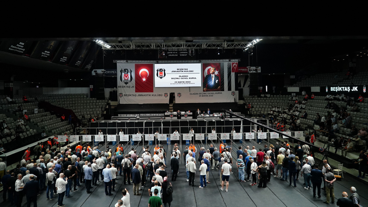 Beşiktaş'ta seçim günü Ahmet Nur Çebi'den açıklama