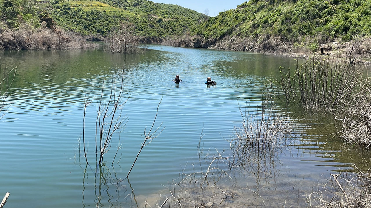 Hatay'da baraj gölüne giren kardeşlerden biri boğuldu, diğeri kurtarıldı