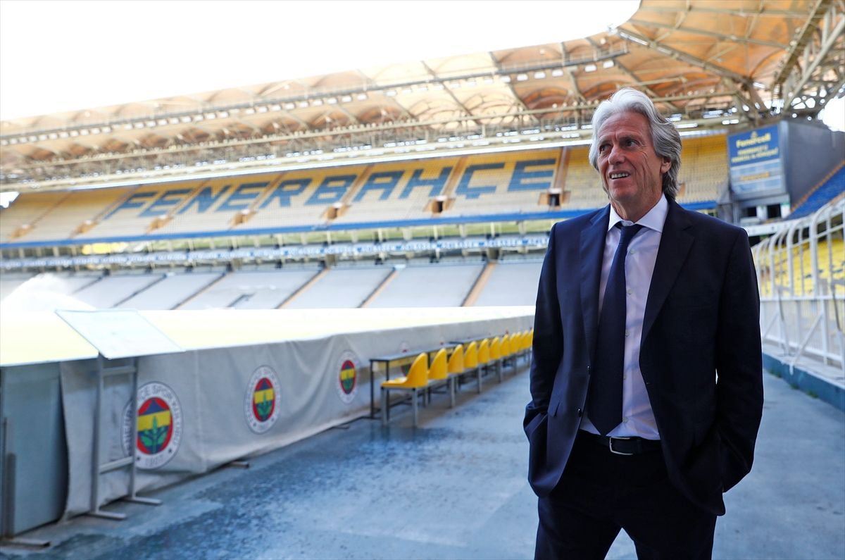 Fenerbahçe Jorge Jesus'u resmen açıkladı! İşte alacağı para tam 3 milyon Euro...