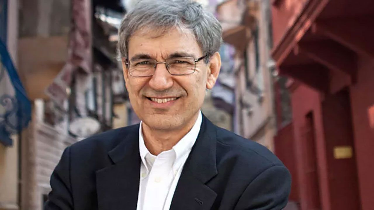 İçerisinde Orhan Pamuk'un 20 bin kitabı bulunan Pamuk apartmanı yıkılıyor!