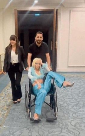 Gülşen, Bülent Ersoy'a özendi tekerlekli sandalyeye bindi başına iş açtı! Dava yolda