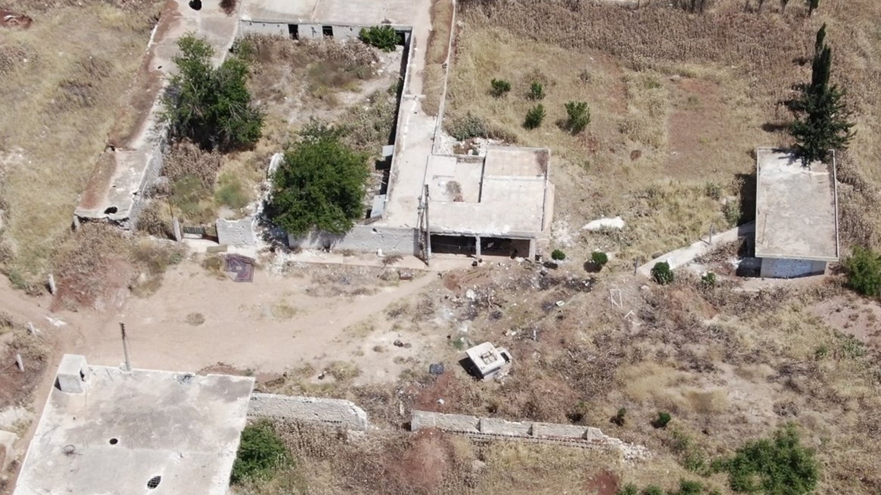 PKK'lı teröristlerin Tel Rıfat ve çevre köylerde hazırlık görüntüleri