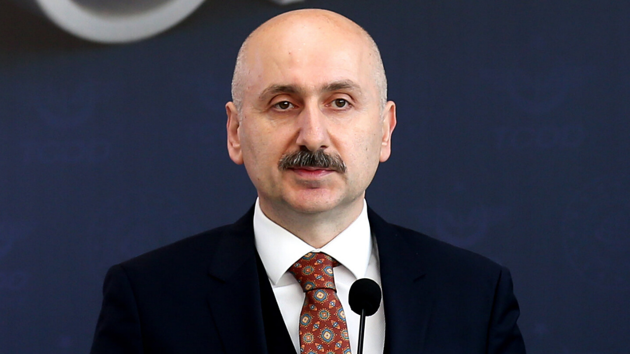 Ulaştırma Bakanı Karaismailoğlu'ndan CHP'li Gürsel Tekin'e mühendislik cevabı
