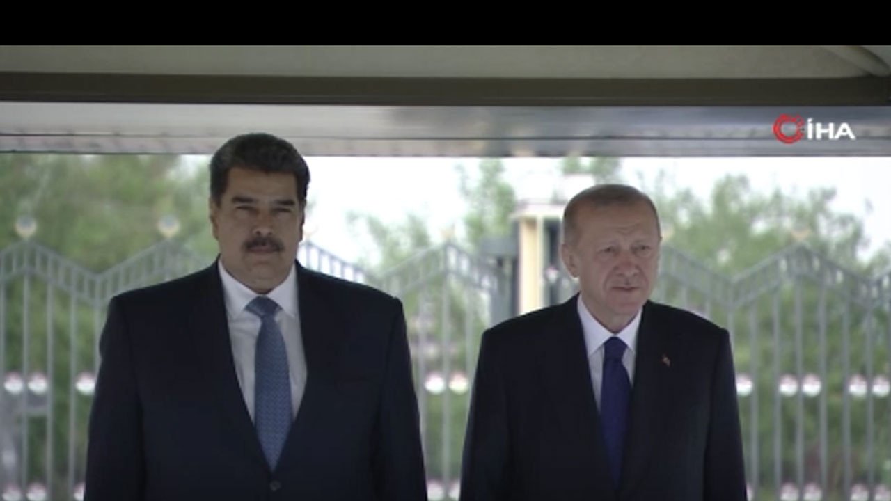 Erdoğan, Venezuela Devlet Başkanı Maduro'yu resmi törenle karşıladı