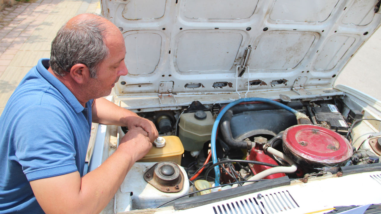 Benzin motorin zammı mucit etti 30 yıllık şoför otomobilin yakıt parasını yüzde 50 düşürdü