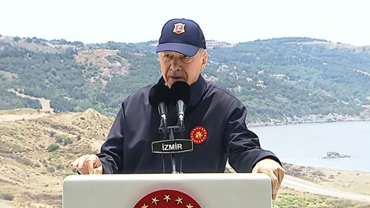 Erdoğan'dan Yunanistan'a sert uyarı: Adaları silahlandırmaktan vazgeçsinler şaka yapmıyorum kendine gel