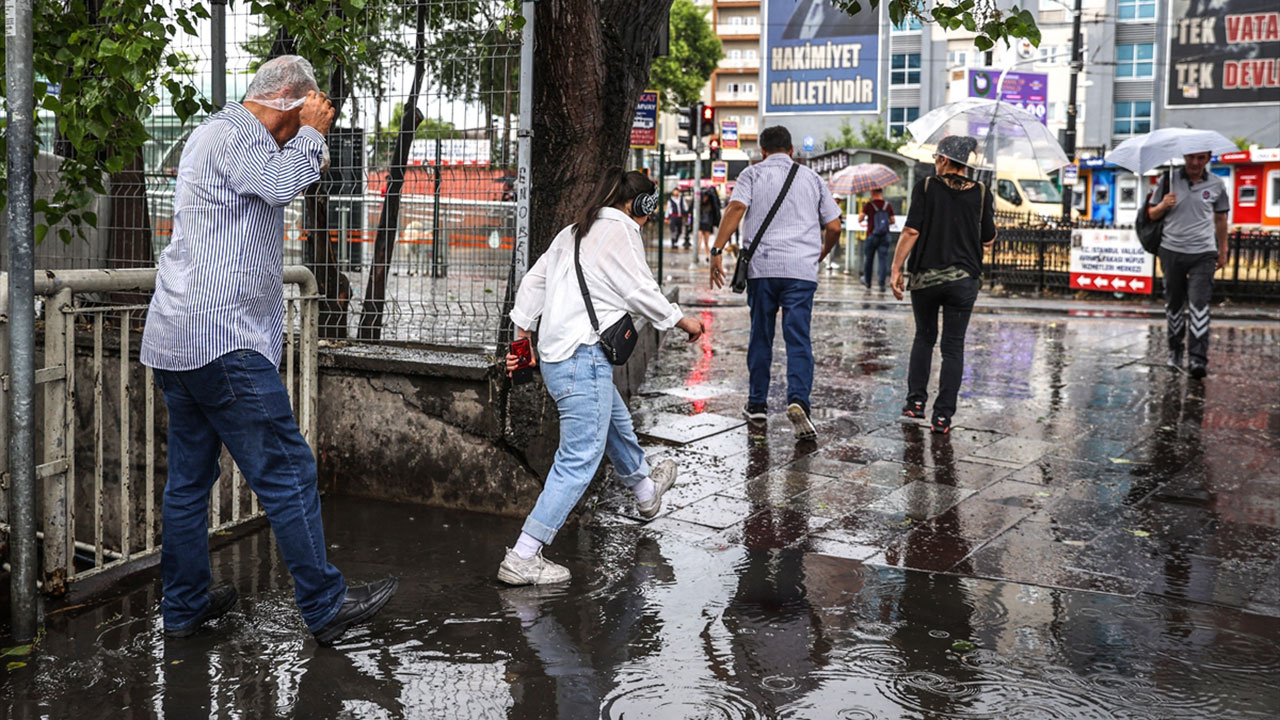 Durum çok fena! 37 şehir için sağanak, dolu, yağmur, sel! Ankara, İstanbul, Konya, Trabzon