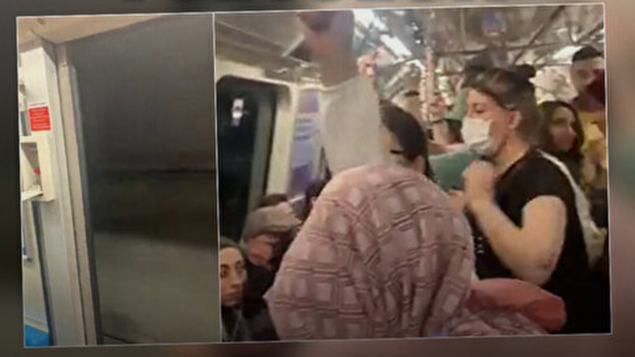 İstanbul'da skandal görüntü! Metro kapısı açık şekilde seferine devam etti