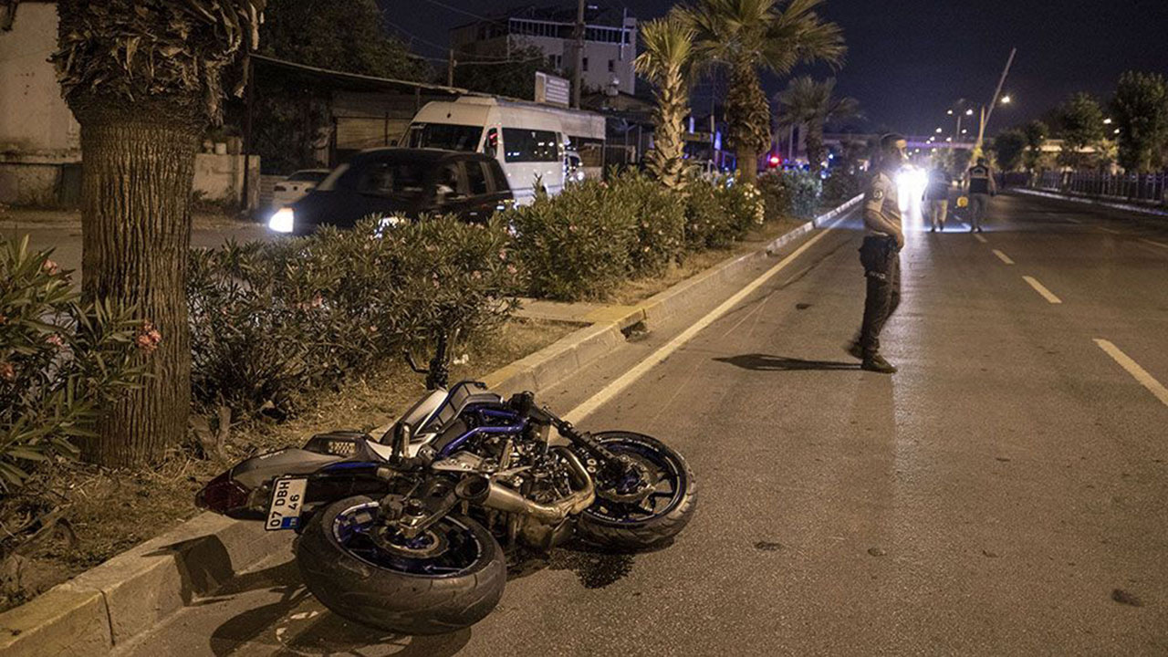 Antalya'da motosiklet kazasında 3 kişi öldü! Gencin kopan dili 25 metre uzağa fırladı