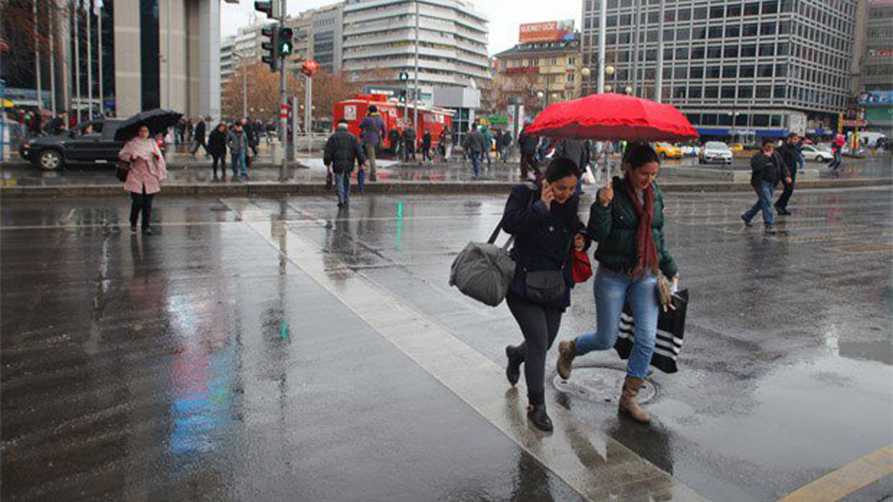 Akşam çok daha kötü olacak hafta sonu sürecek AFAD 6 ili uyardı Meteoroloji Ankara'yı da saydı