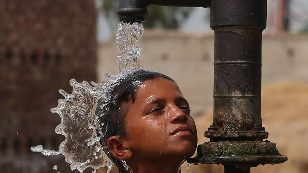 Dünyanın en sıcak şehri Jacobabad: Termometreler 51 dereceyi gösterdi