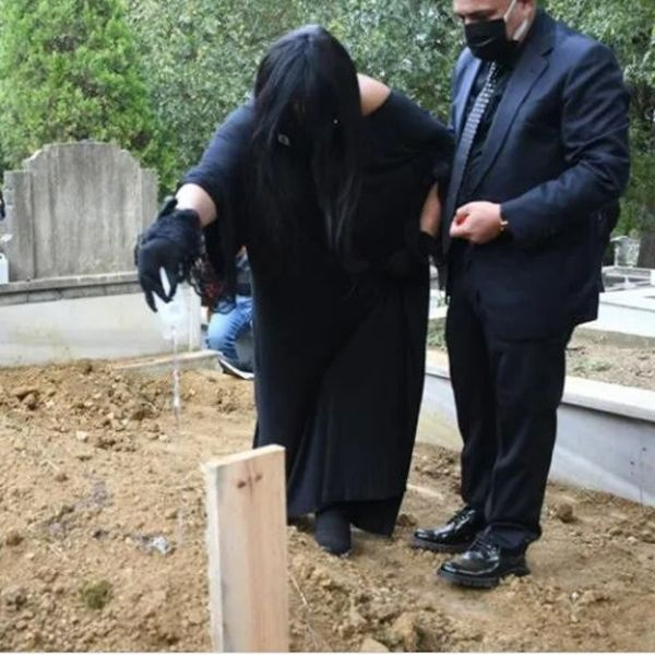 Bülent Ersoy nam-ı diğer Diva mezar yerini bakın hangi önemli isimden istirham etti!