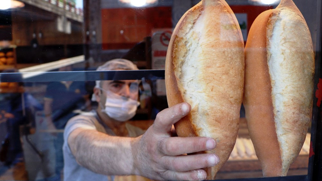 İstanbul'da ekmeğe zam! Geçen yıl 2 lira olan ekmek 5 liraya çıkıyor! Yarından itibaren geçerli