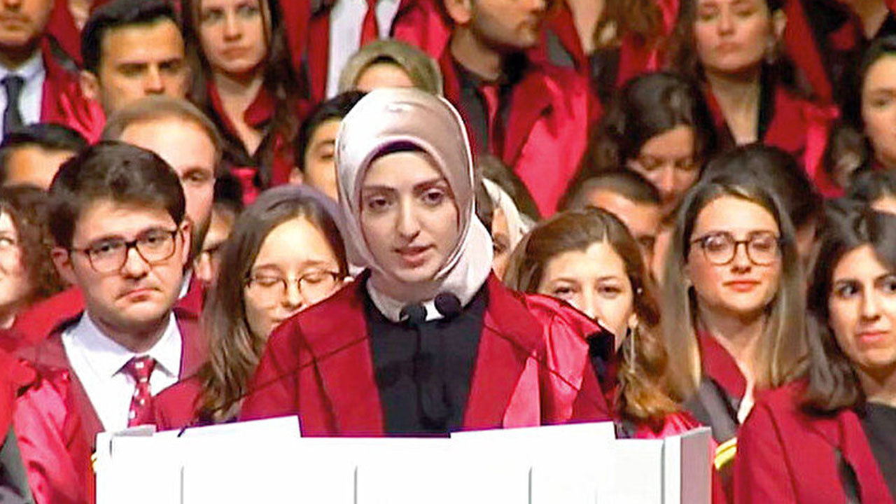 Çapa Tıp Fakültesi'ni birincilikle bitiren Merve Nur Uçar'ın konuşması mezuniyet törenine damga vurdu