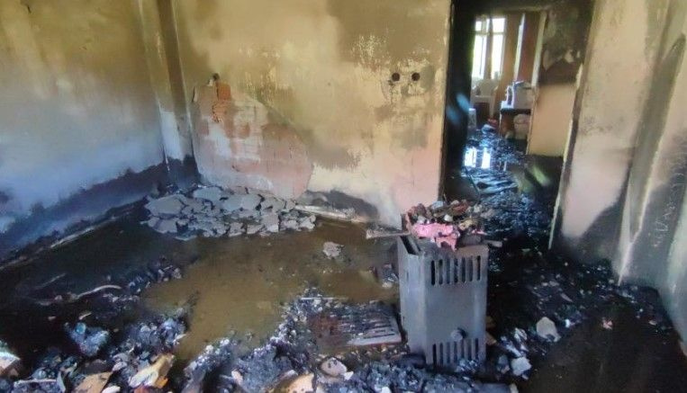 Bartın'da korkunç yangın! Ev kullanılamaz hale geldi, yandı kül oldu!