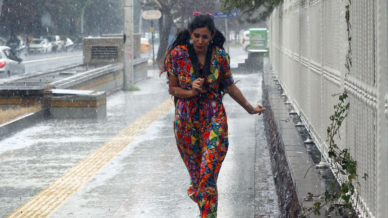 Yarın çok fena yağmur geliyor 1 hafta kesilmeyecek meteoroloji Ankara, Adana, Bursa, Konya...