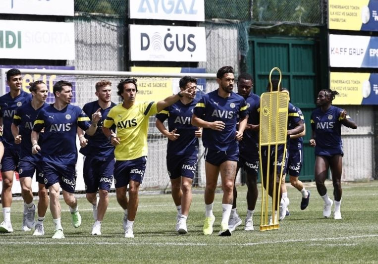 Fenerbahçe'de yaprak dökümü! Jorge Jesus 5 futbolcuyu gönderiyor!