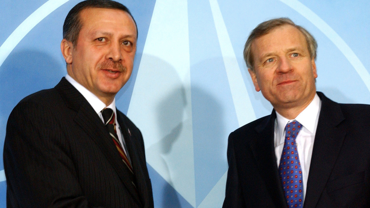Eski NATO Genel Sekreteri: Erdoğan bu pazarlığı bizimle de yaptı vazgeçilmez konumu var