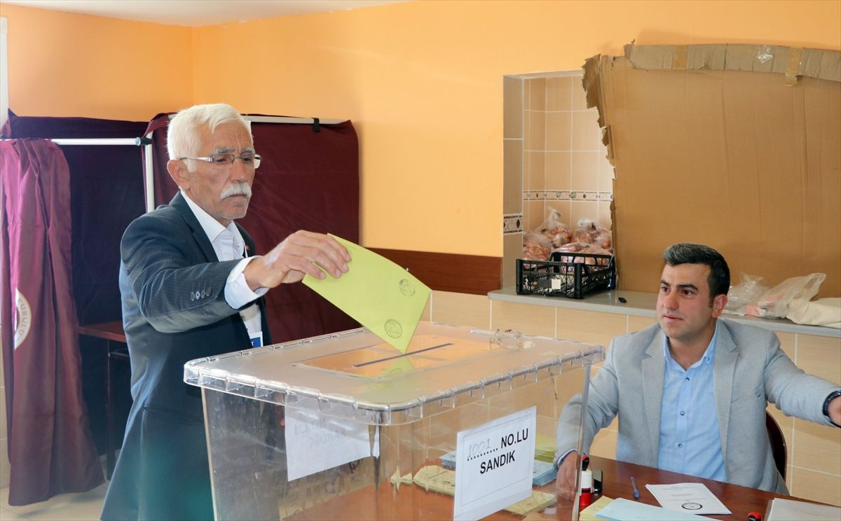 Çankırı'nın Dodurga beldesinde seçim günü! Yineden belediye oldular partilerin ilk sınavı