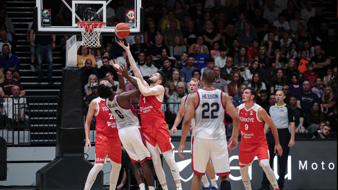 A Milli Erkek Basketbol Takımı Büyük Britanya'yı 85-71 mağlup etti