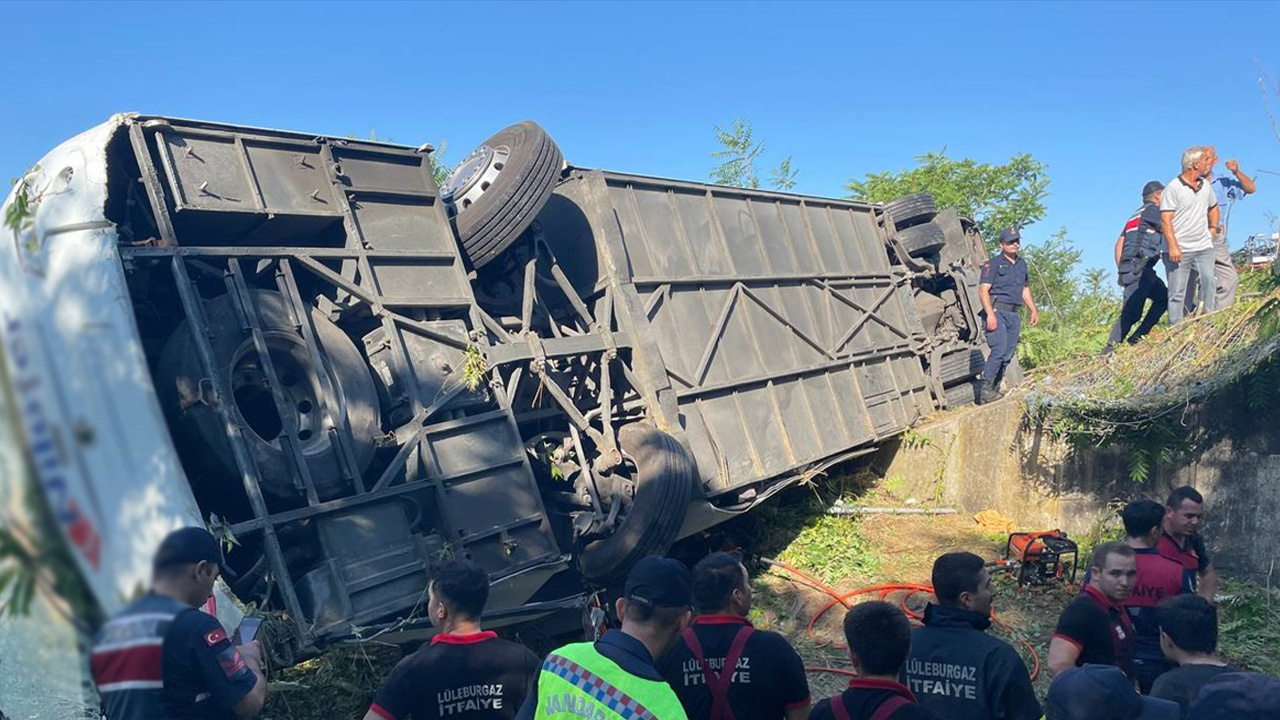 Kırklareli'nde yolcu otobüsü şarampole yuvarlandı! Çok sayıda ölen ve yaralılar var