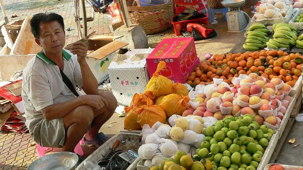 Çin'den emlak krizi çözümü: Meyve sebze karşılığı ev!