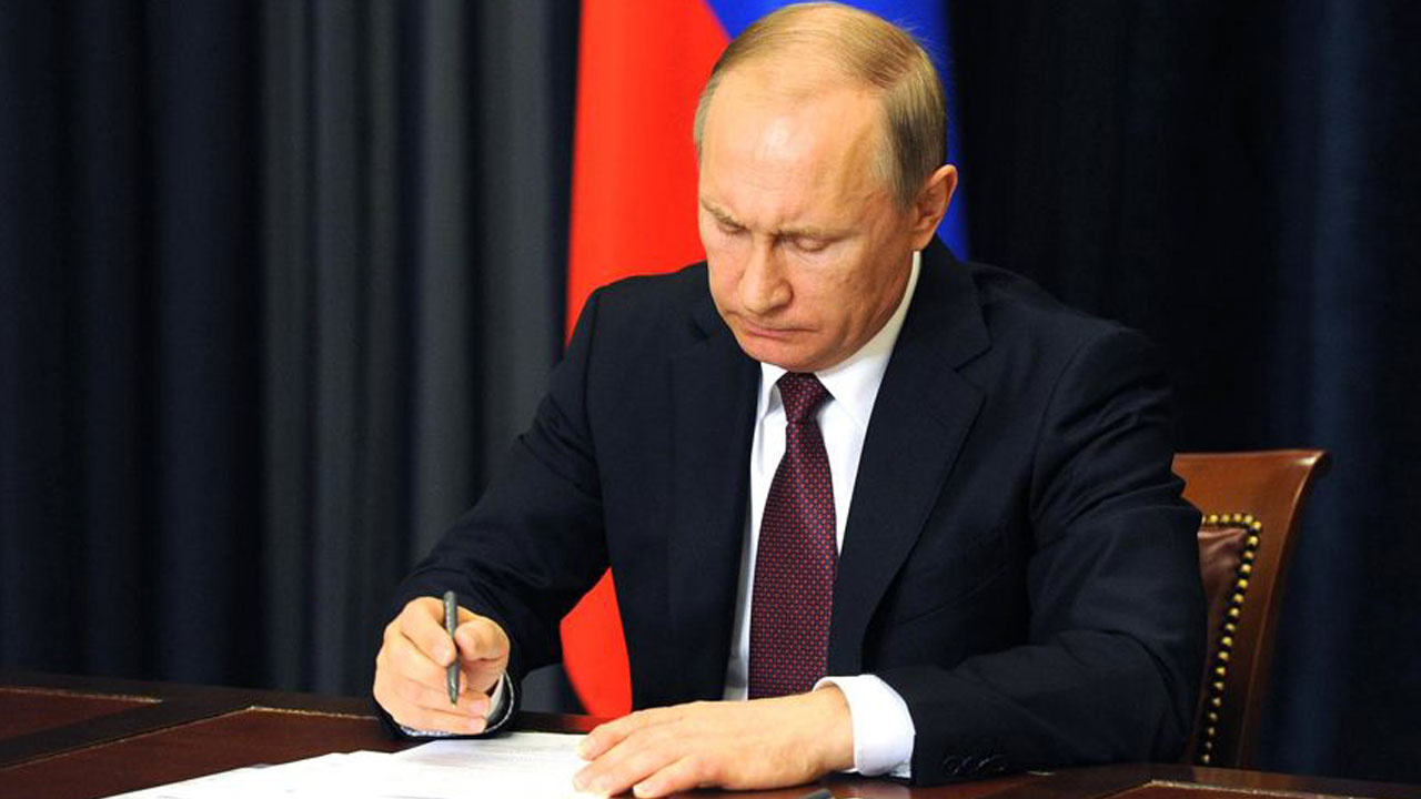 Putin'den flaş hamle! Ukraynalılar için o kararı imzaladı