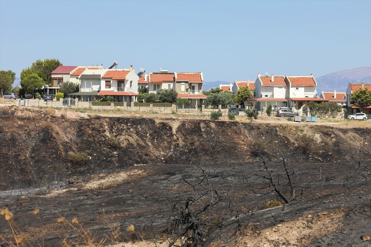 Çeşme yangını yanan alanlardan yürek yakan görüntüler! Havadan çekildi