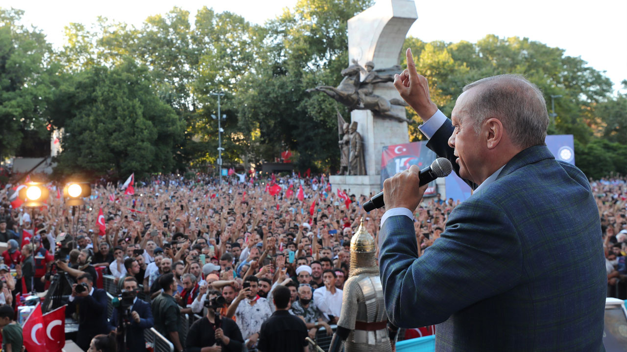 Cumhurbaşkanı Erdoğan'dan KYK borçları ile ilgili açıklama: Biz gençlerimizi kurban etmeyiz