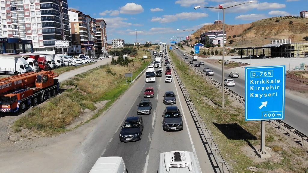 Tatil bitti, dönüş yolları ana baba günü!