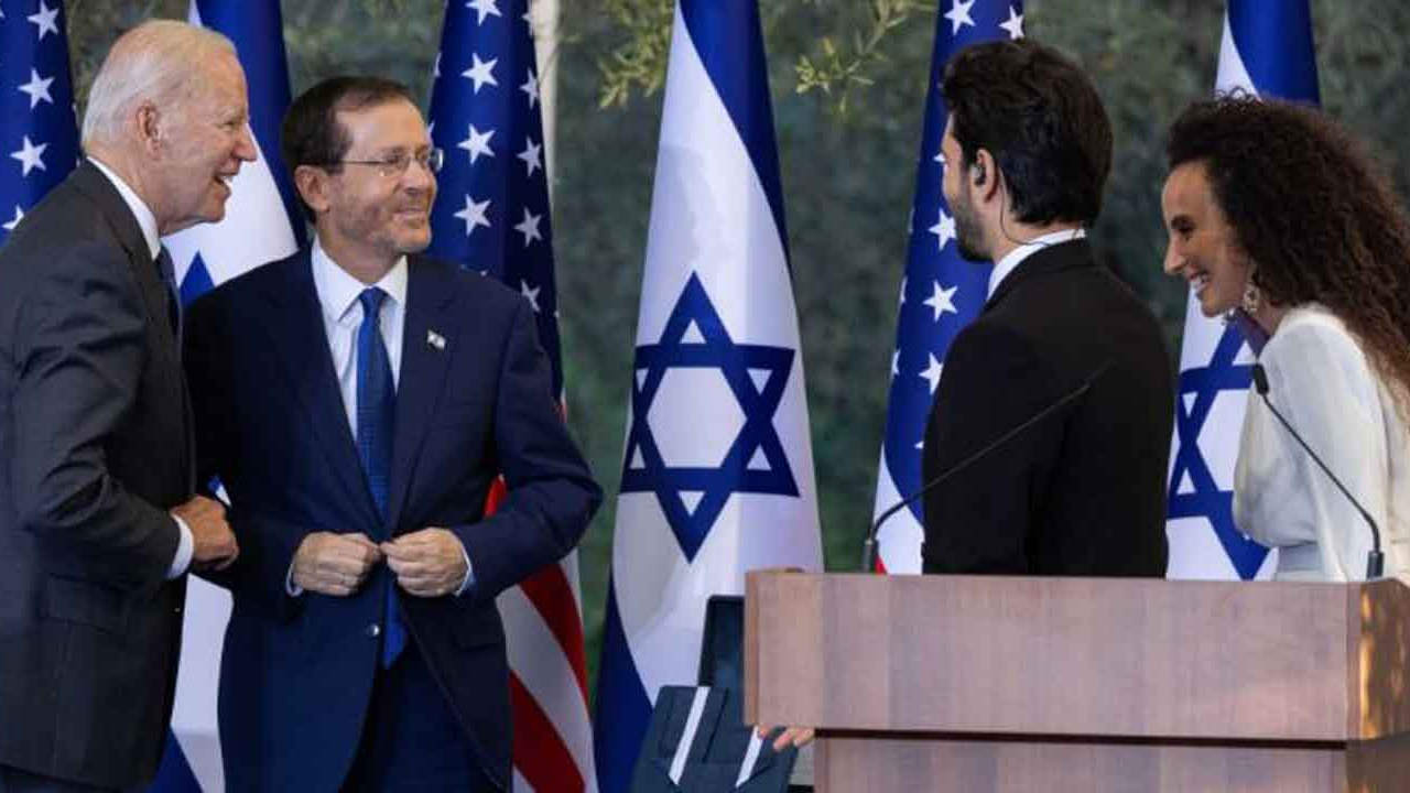 İsrailli popçu Yuval Dayan 'namahrem' dedi ABD Başkanı Joe Biden'ın elini sıkmadı