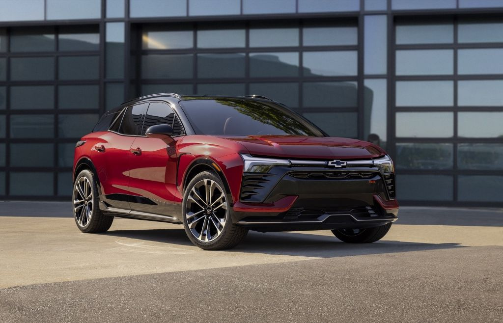 Chevrolet yeni SUV aracını tanıttı! 2024 model Blazer 45 bin dolara satılıyor