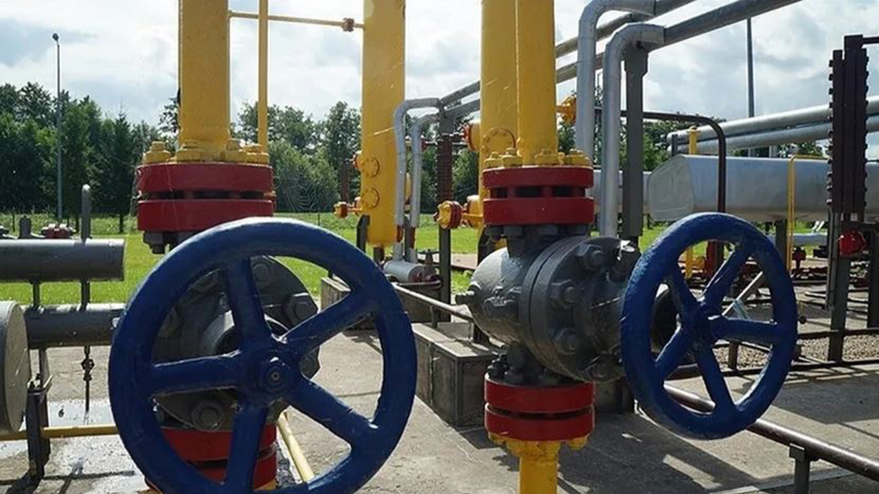 Rusya'nın Kuzey Akım 1 üzerinden Avrupa'ya doğalgaz akışı başlıyor