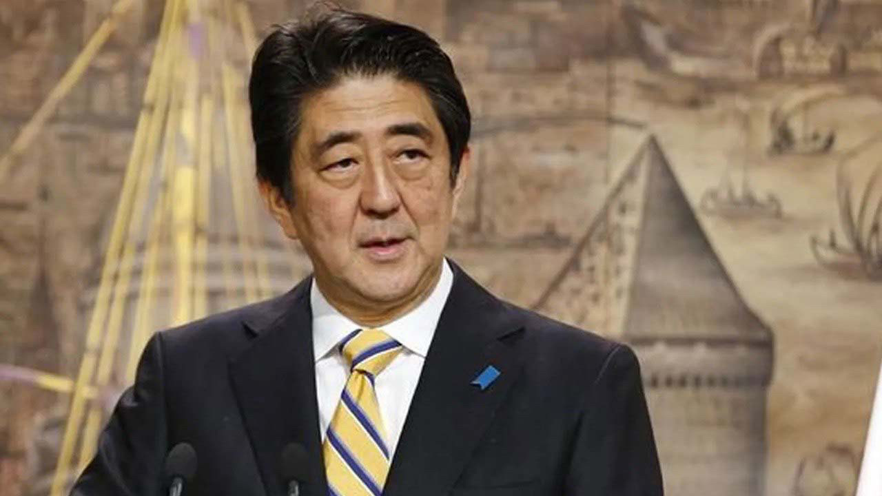 Öldürülen Japon Başbakan Abe'nin babası ve dedesi Moon tarikatıyla ilişkili çıktı