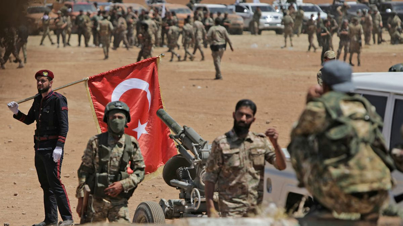 Financial Times yazdı: Türkiye Suriyelileri göndermekte kararlı