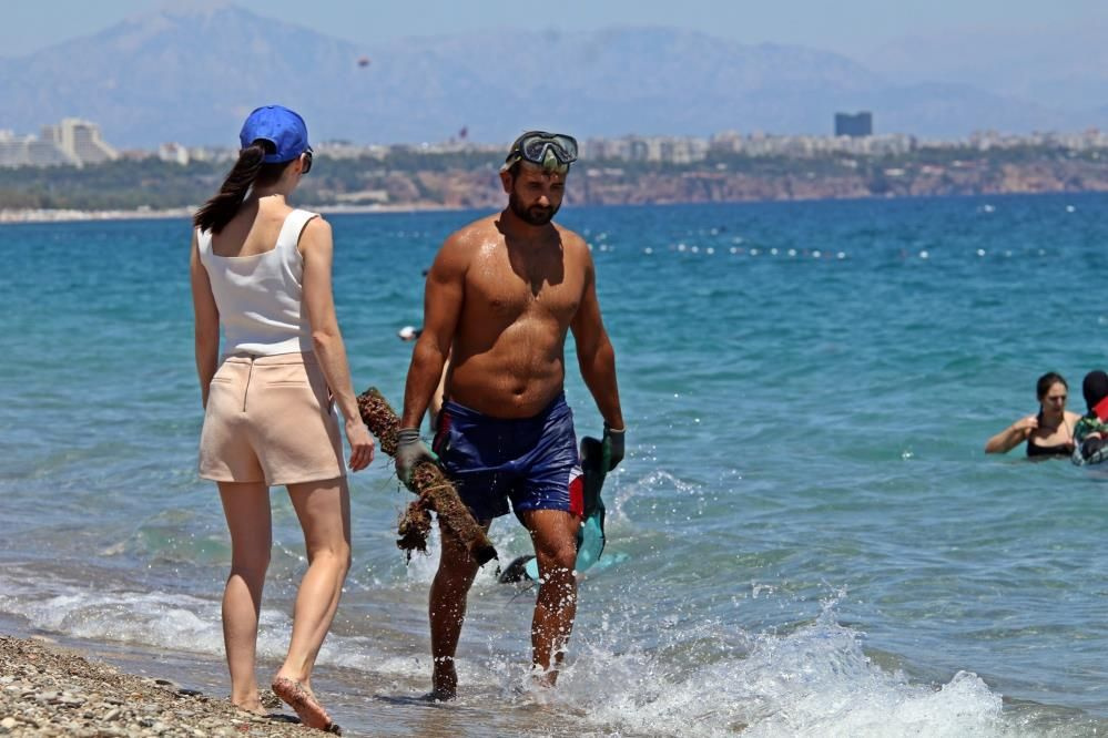 Antalya'da işsiz kalan şoför denizin dibinde servet buldu aylık kazancı dudak uçuklatıyor
