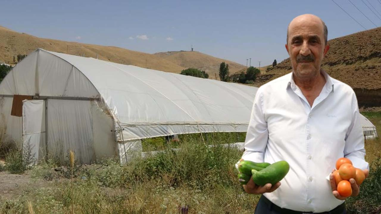 Hakkari'de serasında öyle bir şey yapıyor ki 10 yıl oldu herkes almaya geliyor