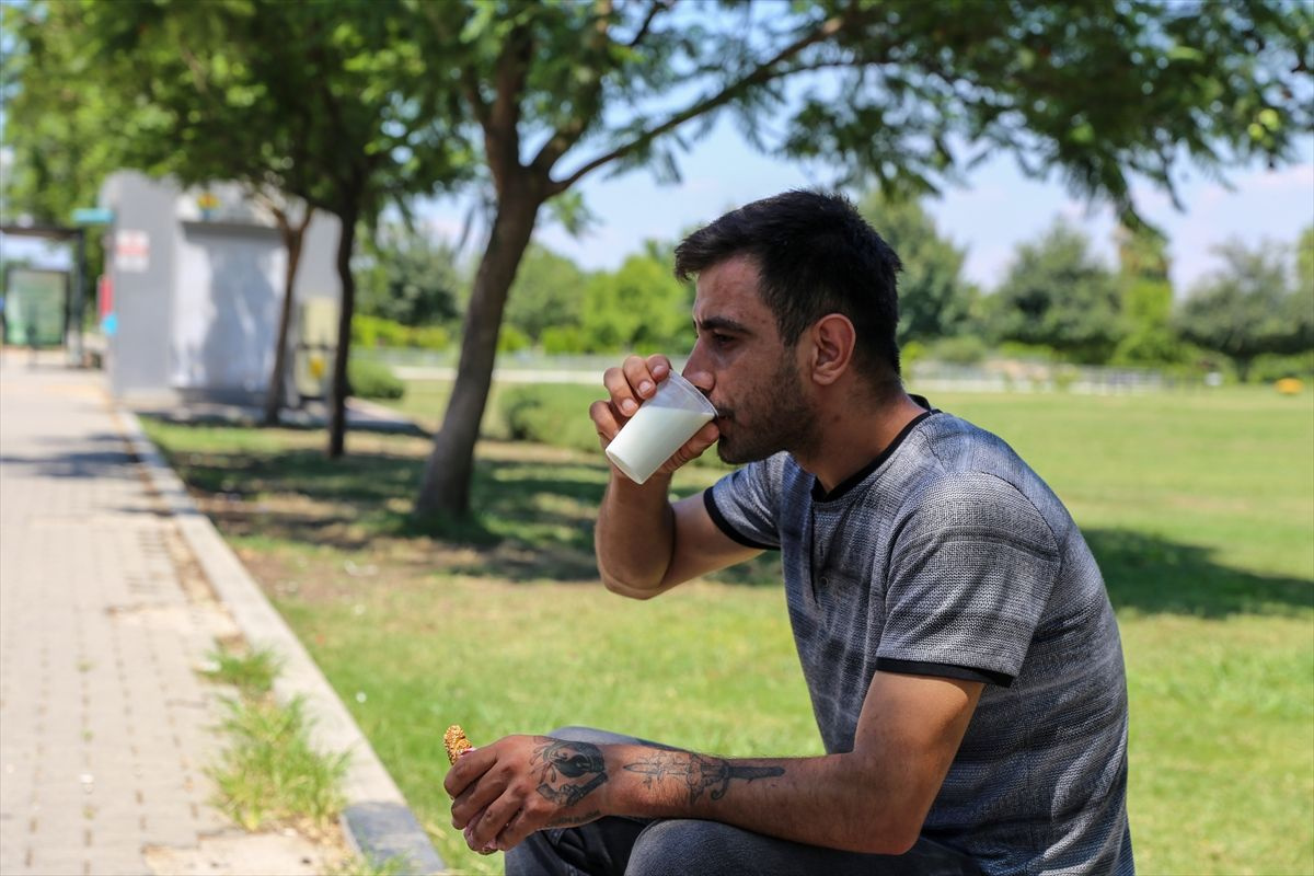 Adana'da içiliyor tadına bakan müşteriler memleketlerine dönerken litrelerce götürüyor